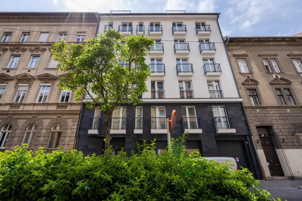Rose Garden Apartments Budapest Room photo