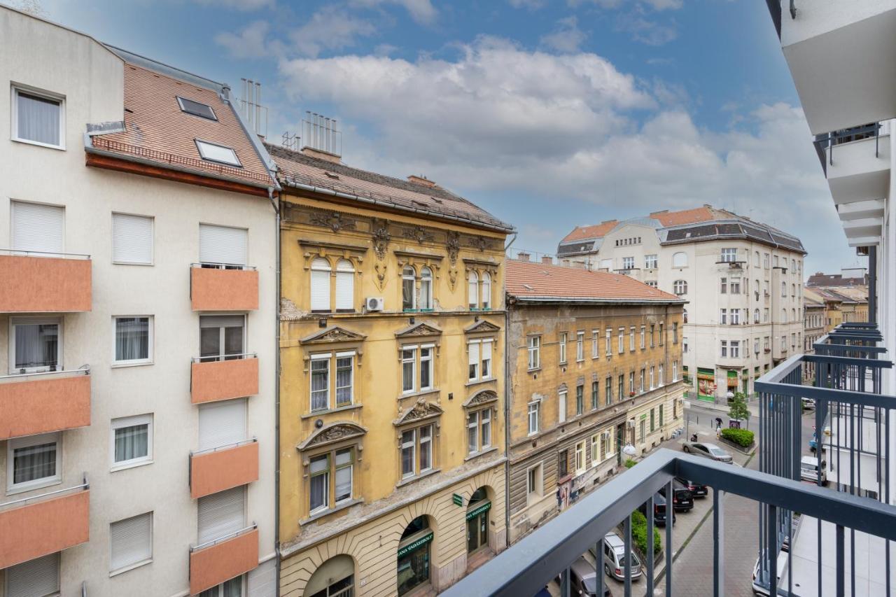 Rose Garden Apartments Budapest Room photo