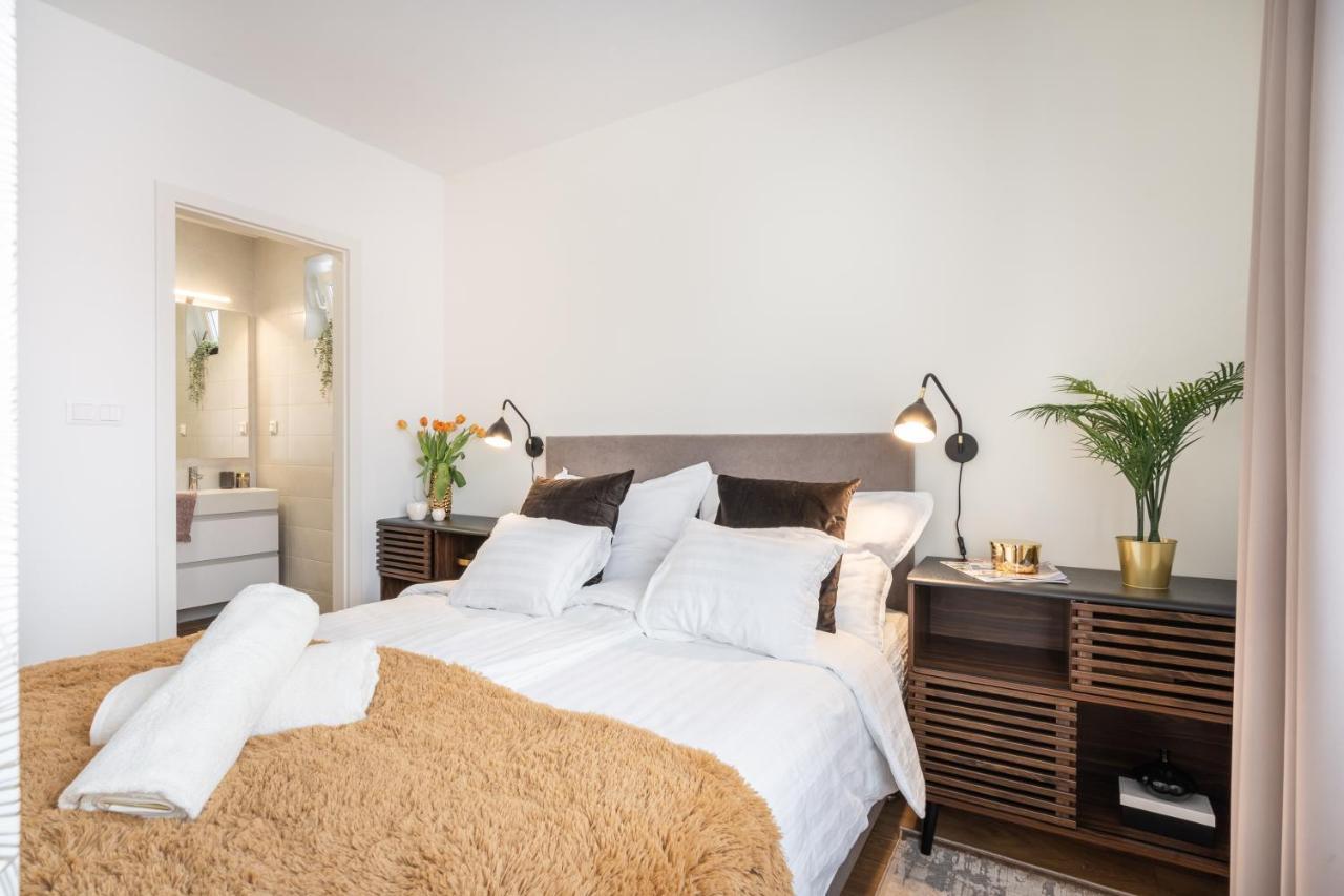 Rose Garden Apartments Budapest Room photo