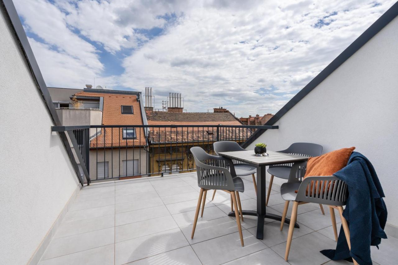 Rose Garden Apartments Budapest Room photo